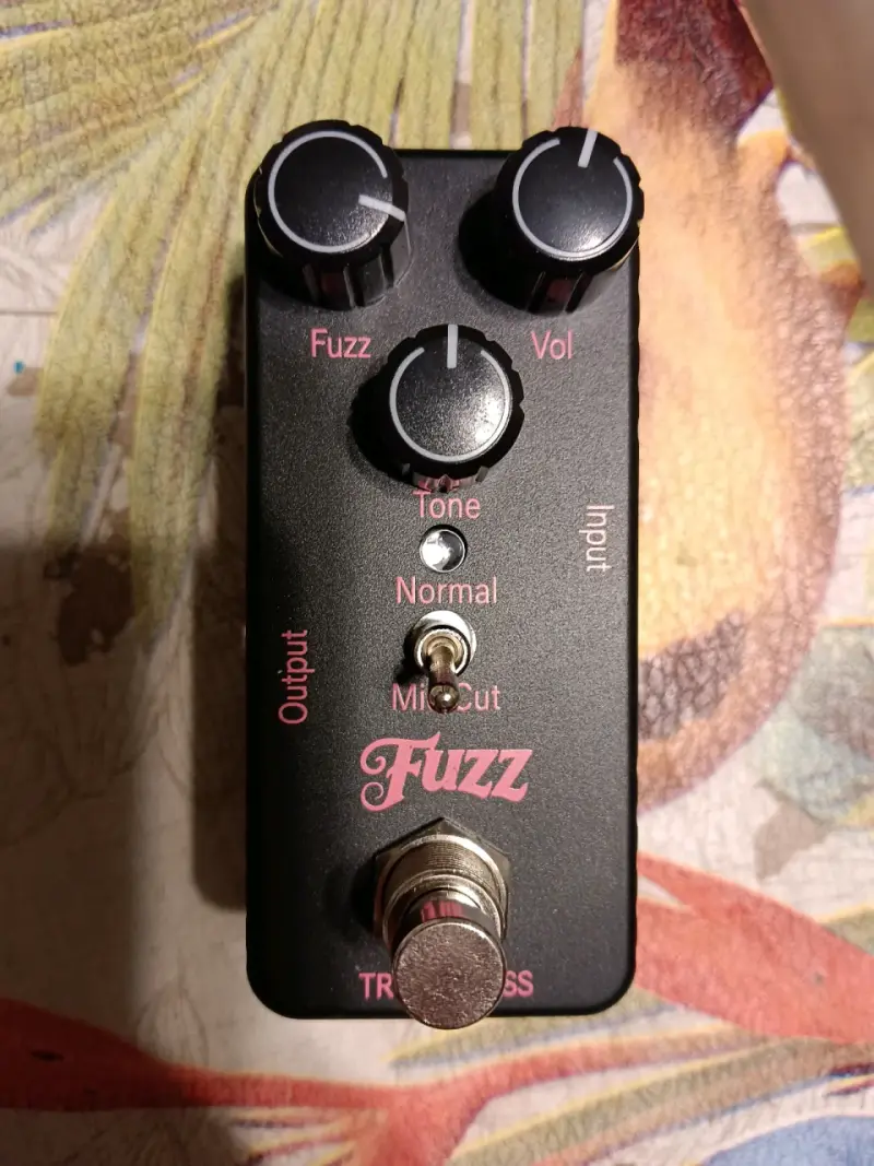Pedal de efectos de guitarra Fuzz - 2