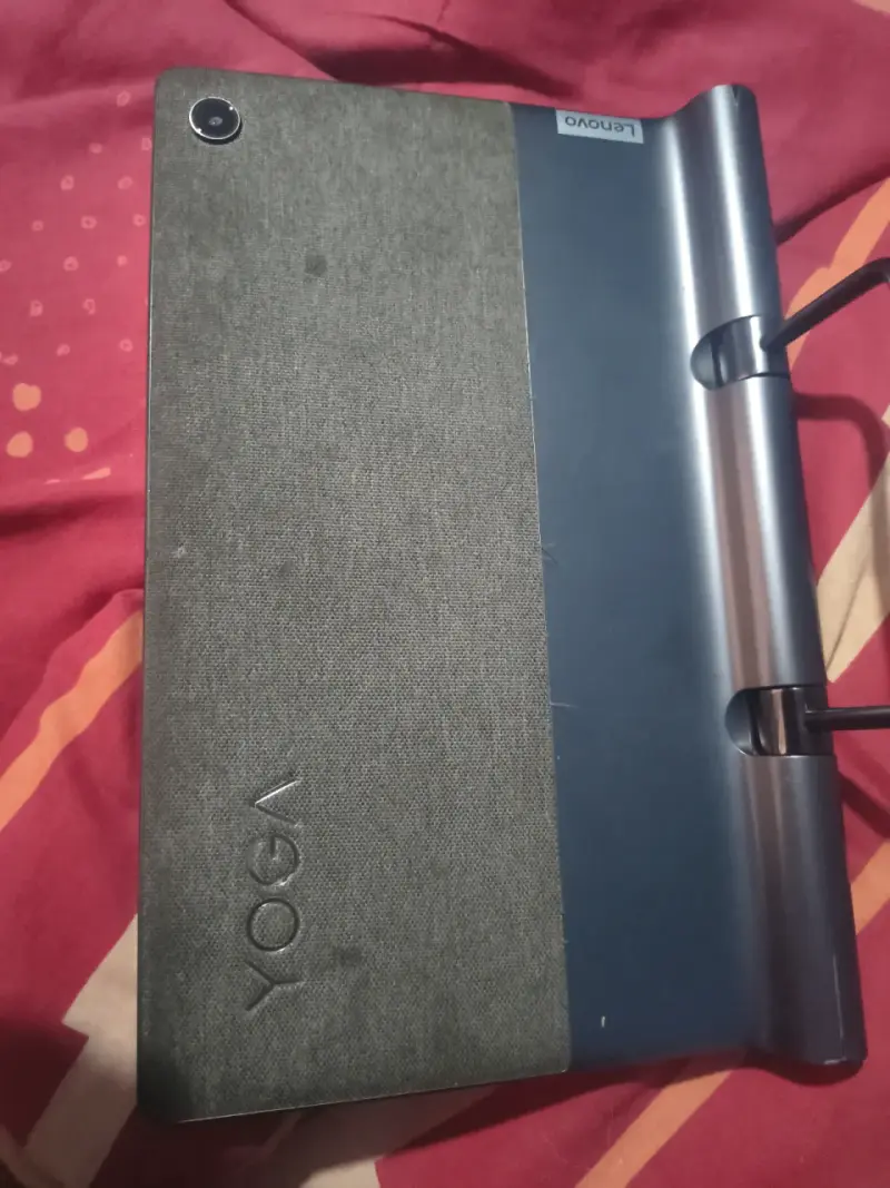 Tablet negra en buen estado - 3
