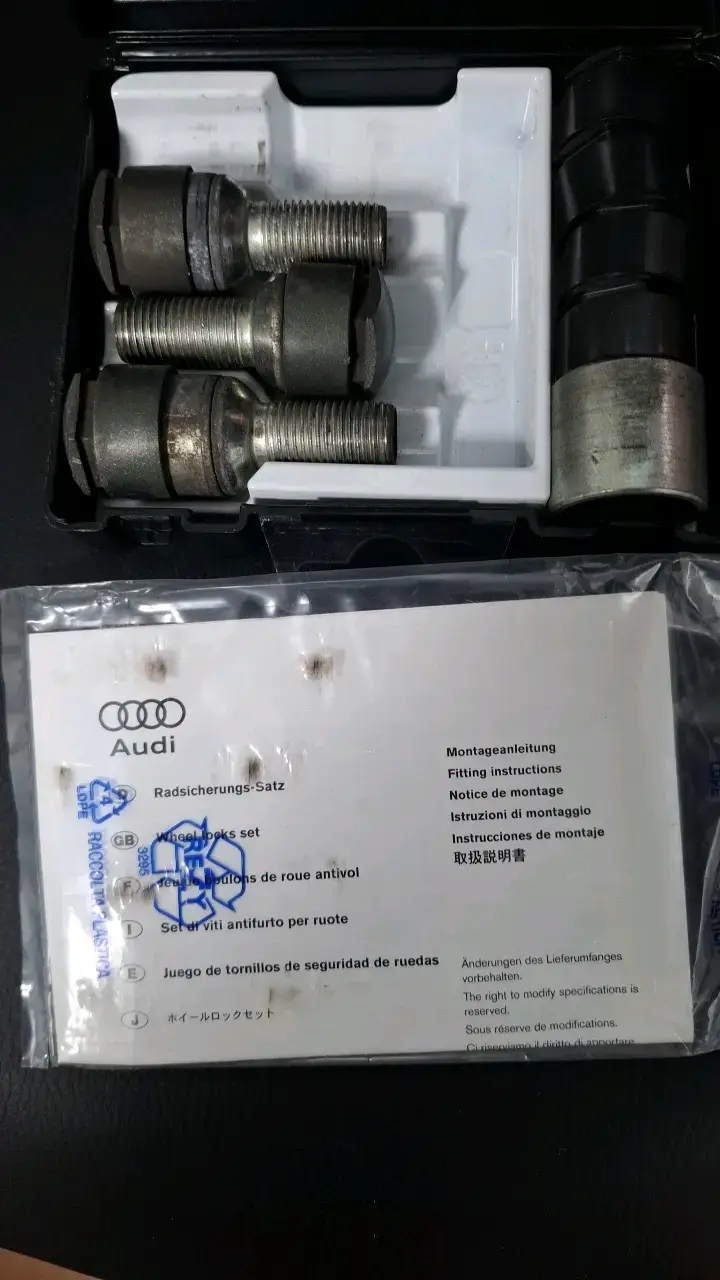 Juego de pernos de seguridad Audi - 2
