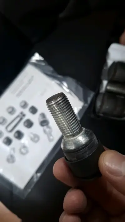 Juego de pernos de seguridad Audi - miniatura 4