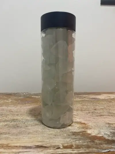 Frasco decorativo con piedras de cuarzo - miniatura 1