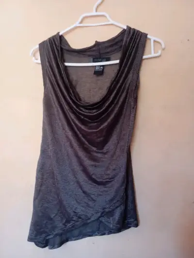 Blusa sin mangas Silver Lab gris metalizado - miniatura 1