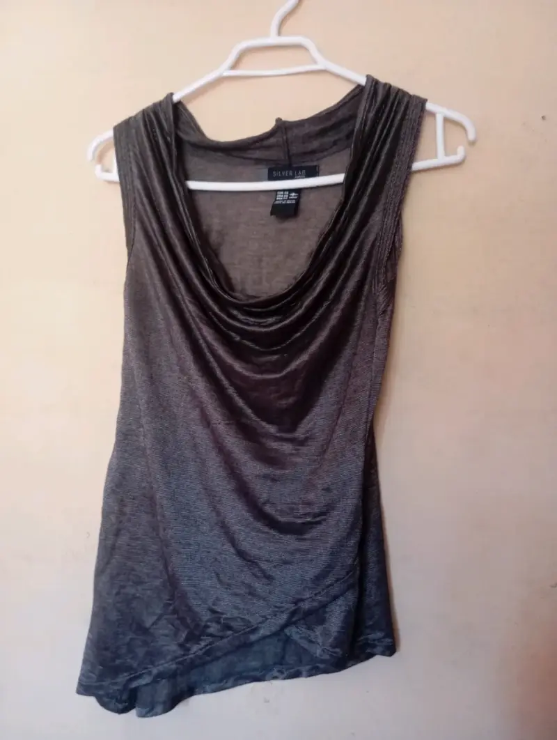 Blusa sin mangas Silver Lab gris metalizado - 2