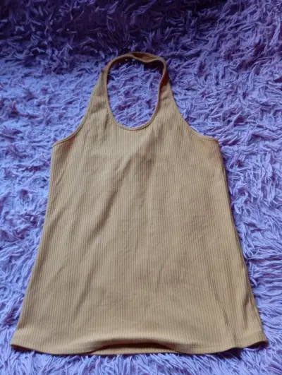 Polera sin mangas beige casual - miniatura 1