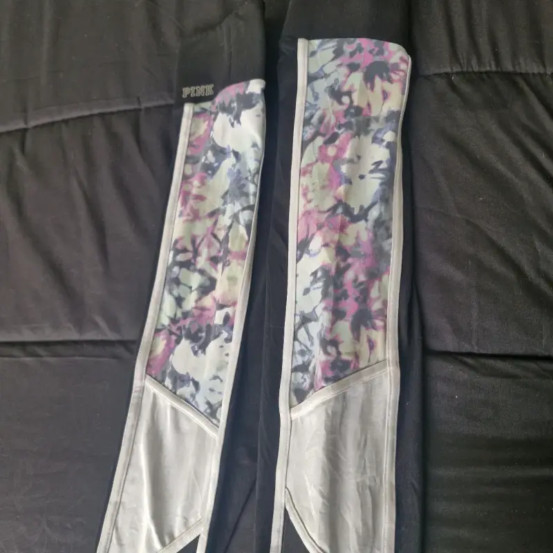 Leggings deportivos PINK con estampado floral - 3
