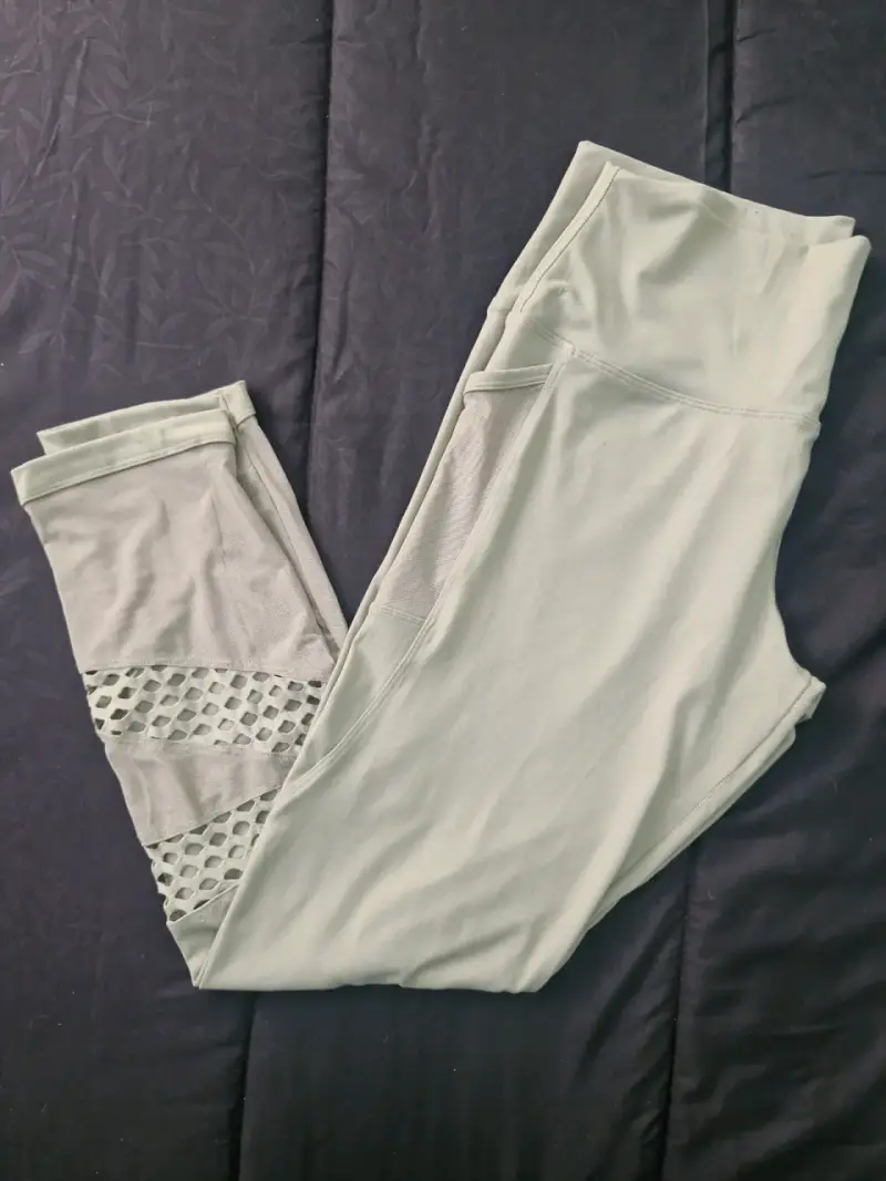 Leggings deportivos gris con diseño calado L - 5
