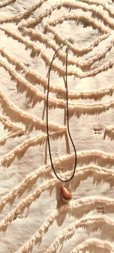 Collares con colgante de piedras preciosas - miniatura 4