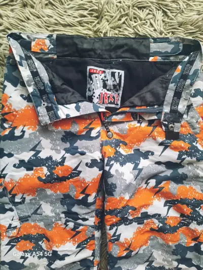 Pantalones de esquí camuflados talla S - miniatura 3