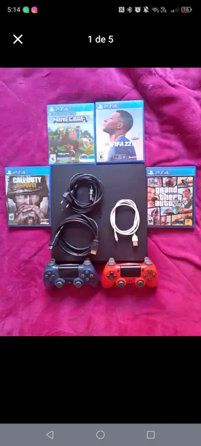Consola PS4 con juegos y controles - miniatura 1