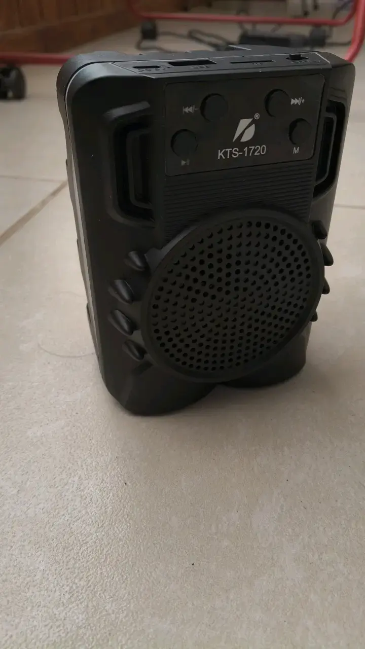Parlante portátil KTS-1720 con Bluetooth - 3
