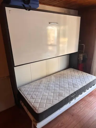 Cama abatible de pared blanca - miniatura 2