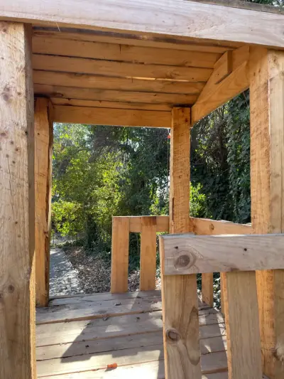 Casa de árbol de madera para niños - miniatura 2