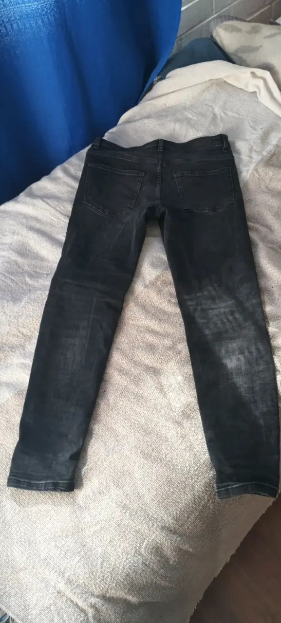 Jeans negros desgastados para hombre - 2