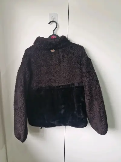 Chaqueta de peluche negra con cierre S/M - miniatura 2