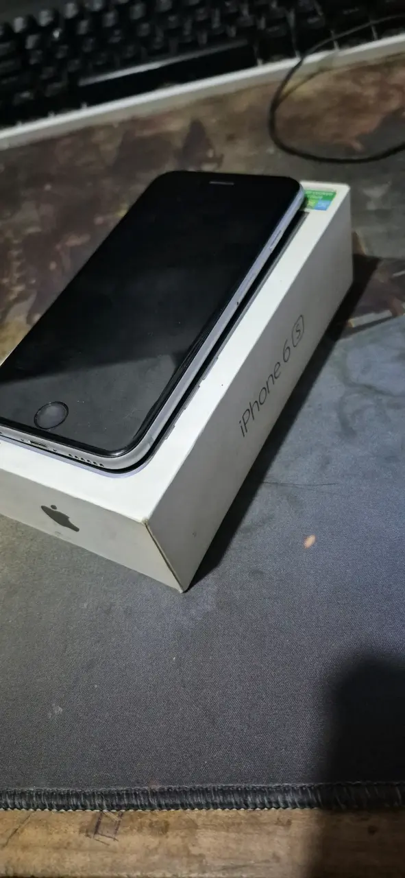 iPhone 6s con caja original - 2