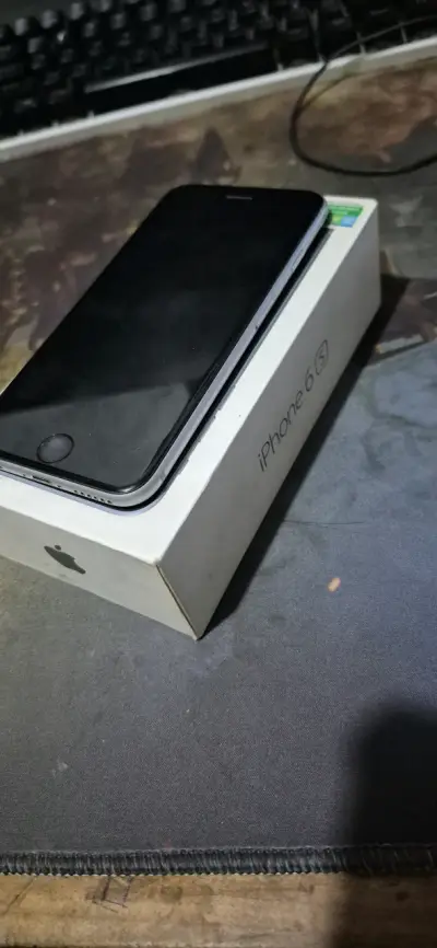 iPhone 6s con caja original - miniatura 2