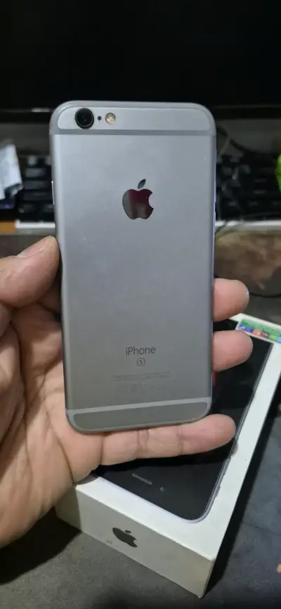 iPhone 6s con caja original - miniatura 3