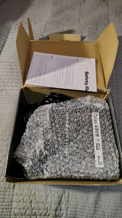 Fuente de poder Aerocool Cylon 600W RGB - miniatura 4