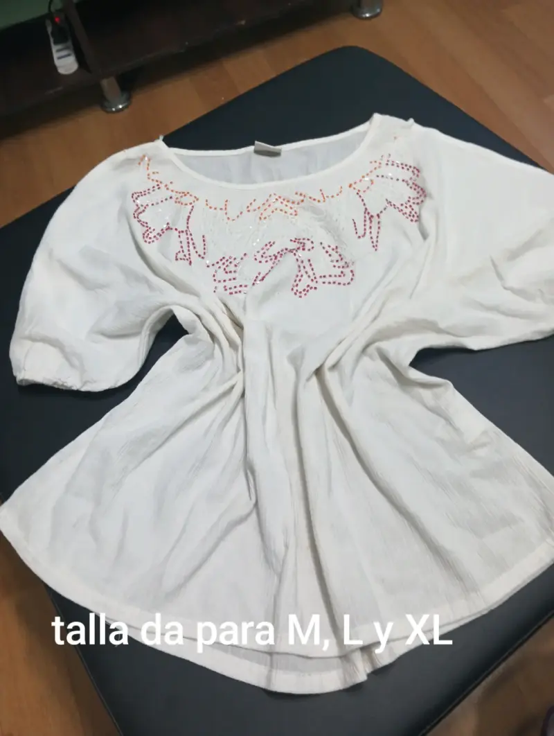 Blusa blanca bordada bohemia - 1