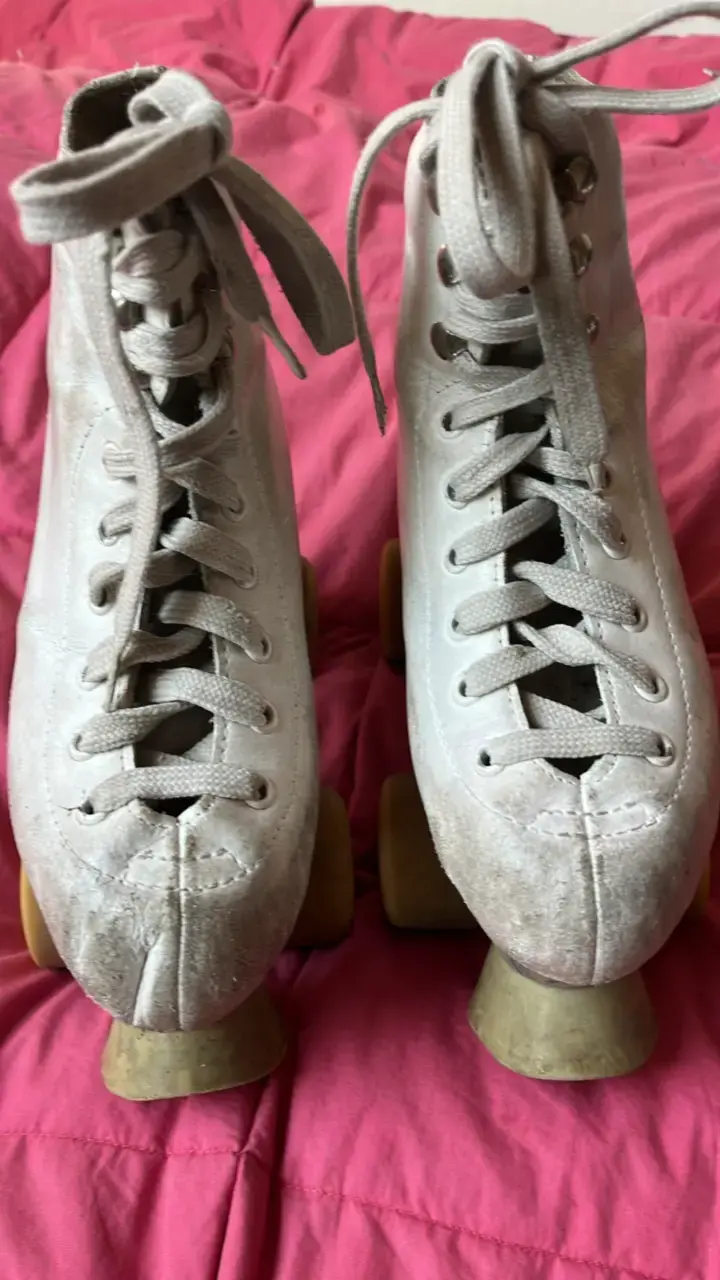 Patines de cuatro ruedas vintage blancos - 2