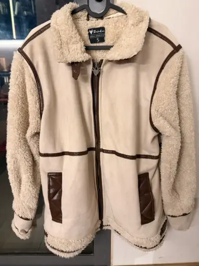 Chaqueta raindoor con detalles marrones - miniatura 1