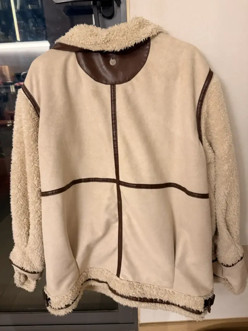 Chaqueta raindoor con detalles marrones - 2