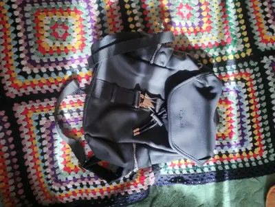 Mochila negra Coach con cierre interior - miniatura 3