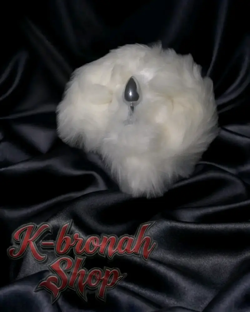Cola de peluche con plug metálico - 2