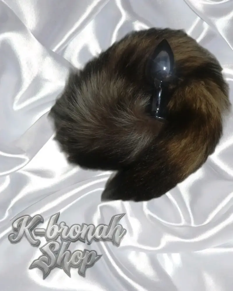 Cola de peluche con plug metálico - 3