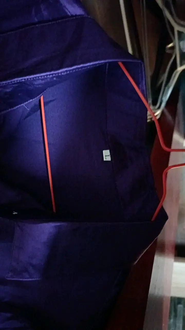 Camisa morada de satén para hombre - 2