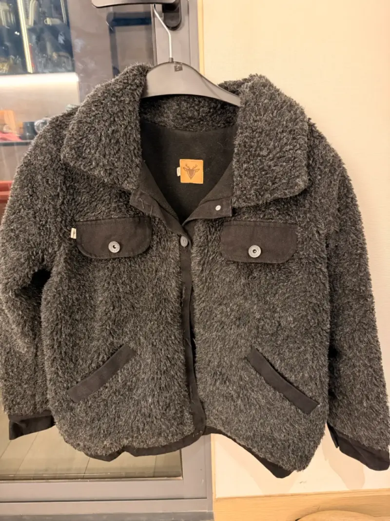 Chaqueta de lana gris con bolsillos overzise