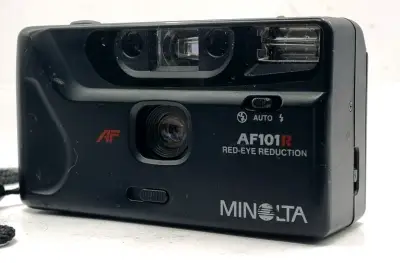Cámara Minolta AF101R con reducción de ojos rojos - miniatura 1