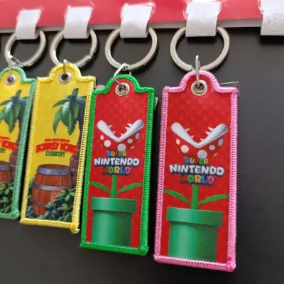 Set de llaveros original Super Nintendo World - miniatura 6