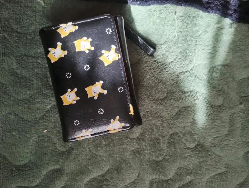 Billetera negra con cierre - 4