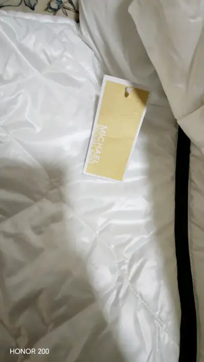 Chaqueta Michael Kors acolchada blanca con cierre - miniatura 4