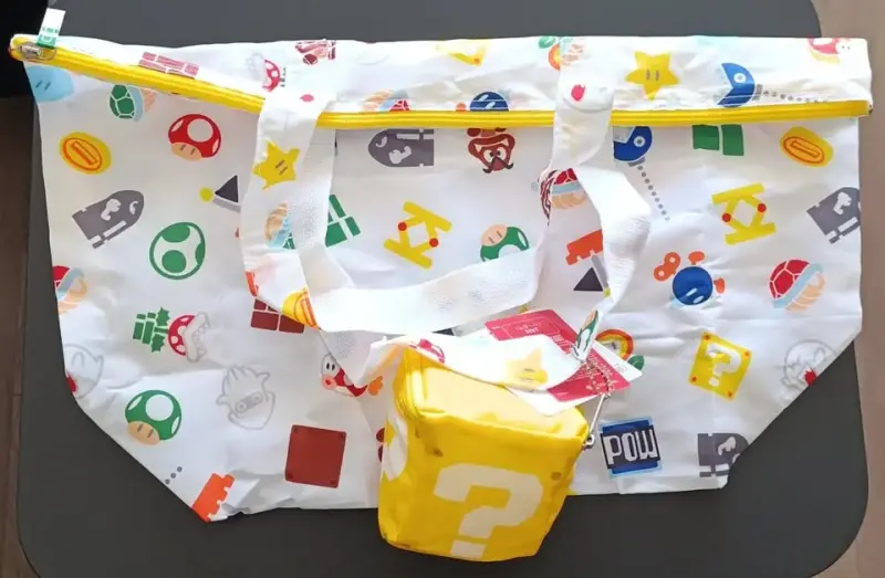 Bolsa plegable exclusiva Super Nintendo World - 4