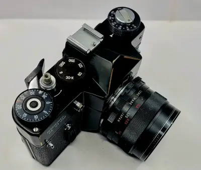 Cámara vintage Zenit TTL con lente 55mm - miniatura 2