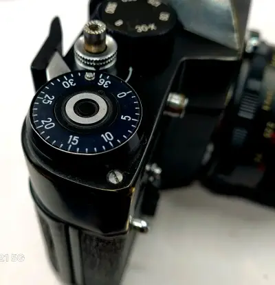 Cámara vintage Zenit TTL con lente 55mm - miniatura 4