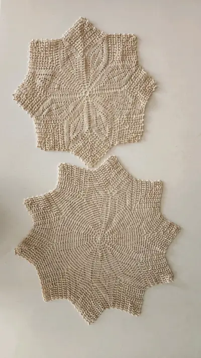 2 manteles tejidos a crochet, años 80 - miniatura 1