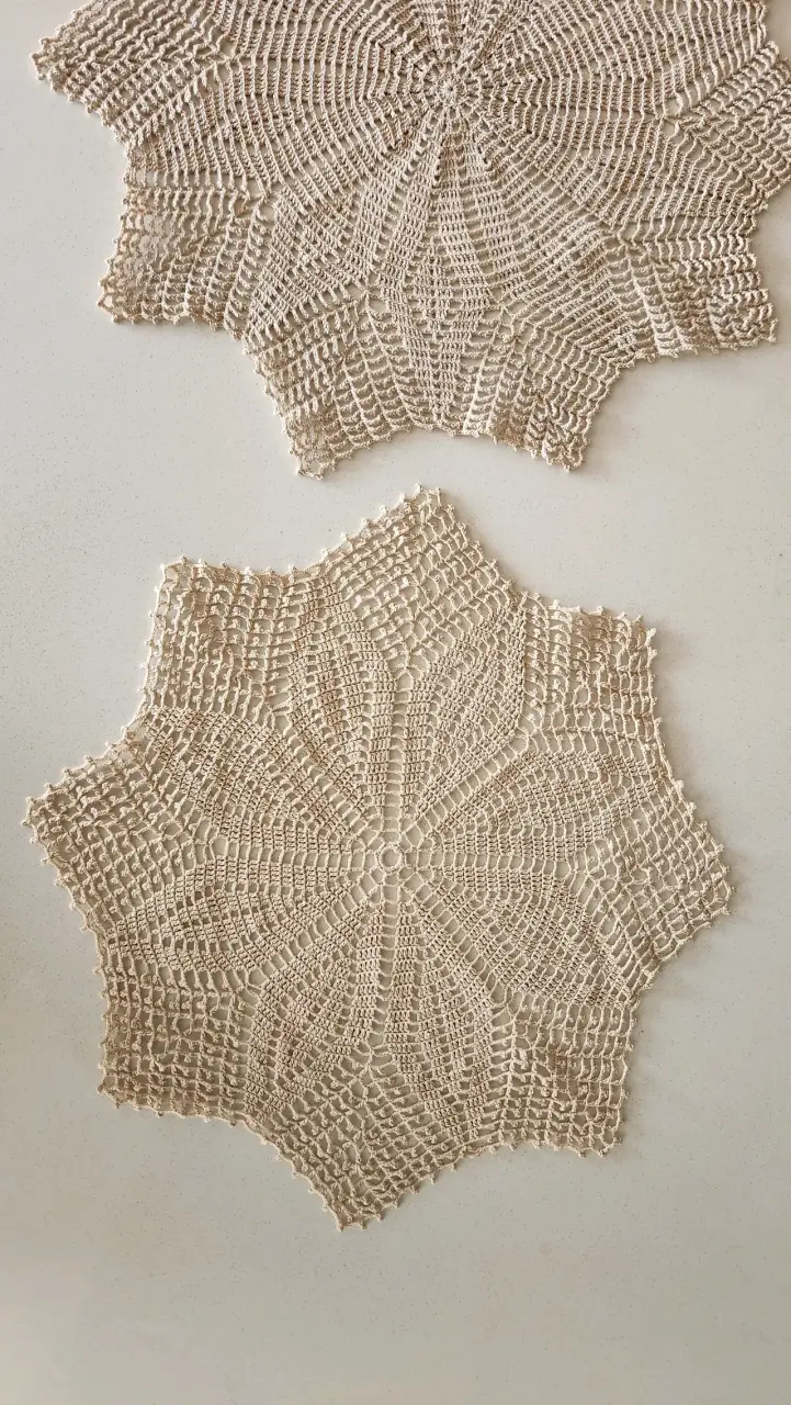 2 manteles tejidos a crochet, años 80 - 2