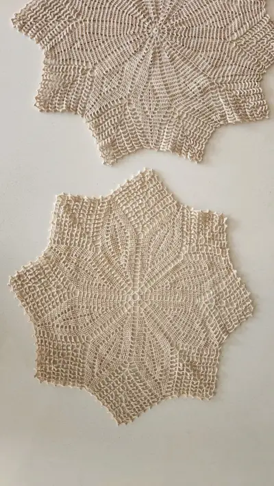 2 manteles tejidos a crochet, años 80 - miniatura 2