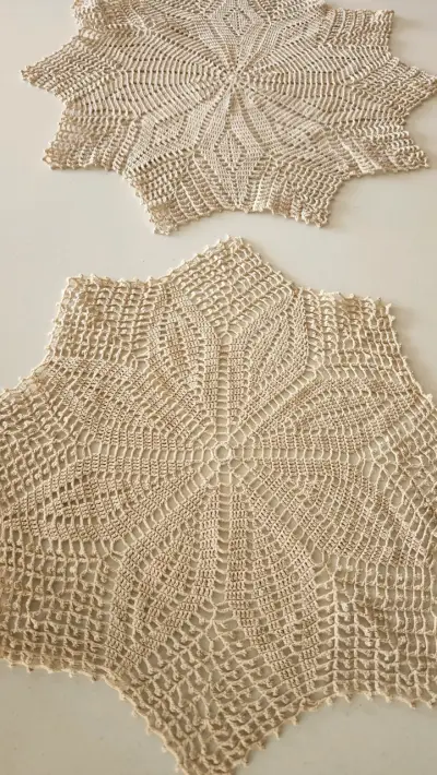 2 manteles tejidos a crochet, años 80 - miniatura 3