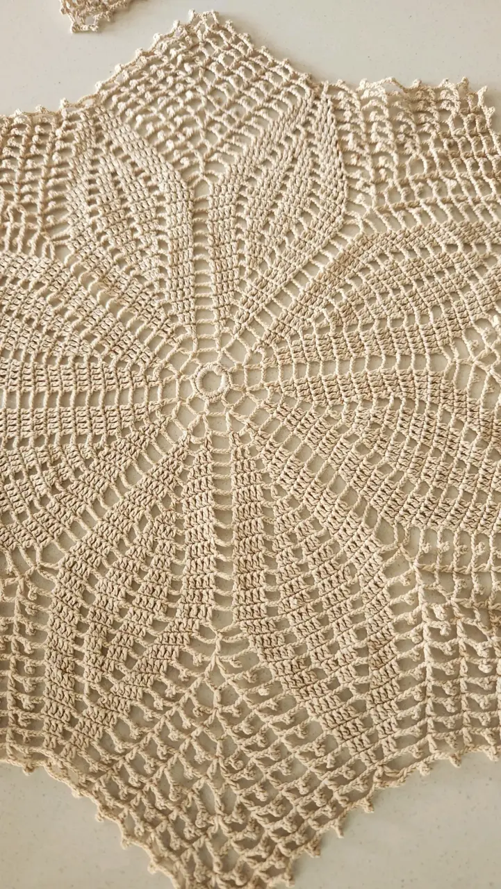 2 manteles tejidos a crochet, años 80 - 5