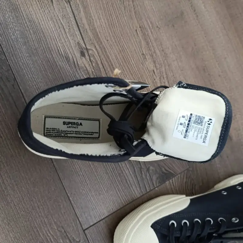 Zapatillas Superga negras de lona altas nuevas - 4