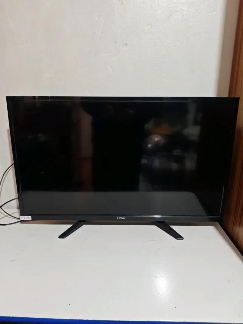 Televisor LED Haier 32 pulgadas - 1