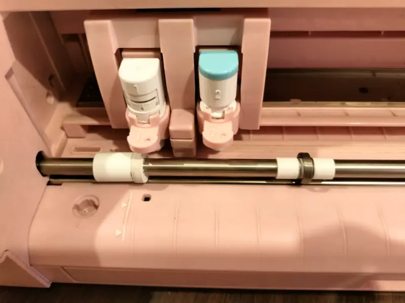 Plotter de corte rosa para manualidades - 1