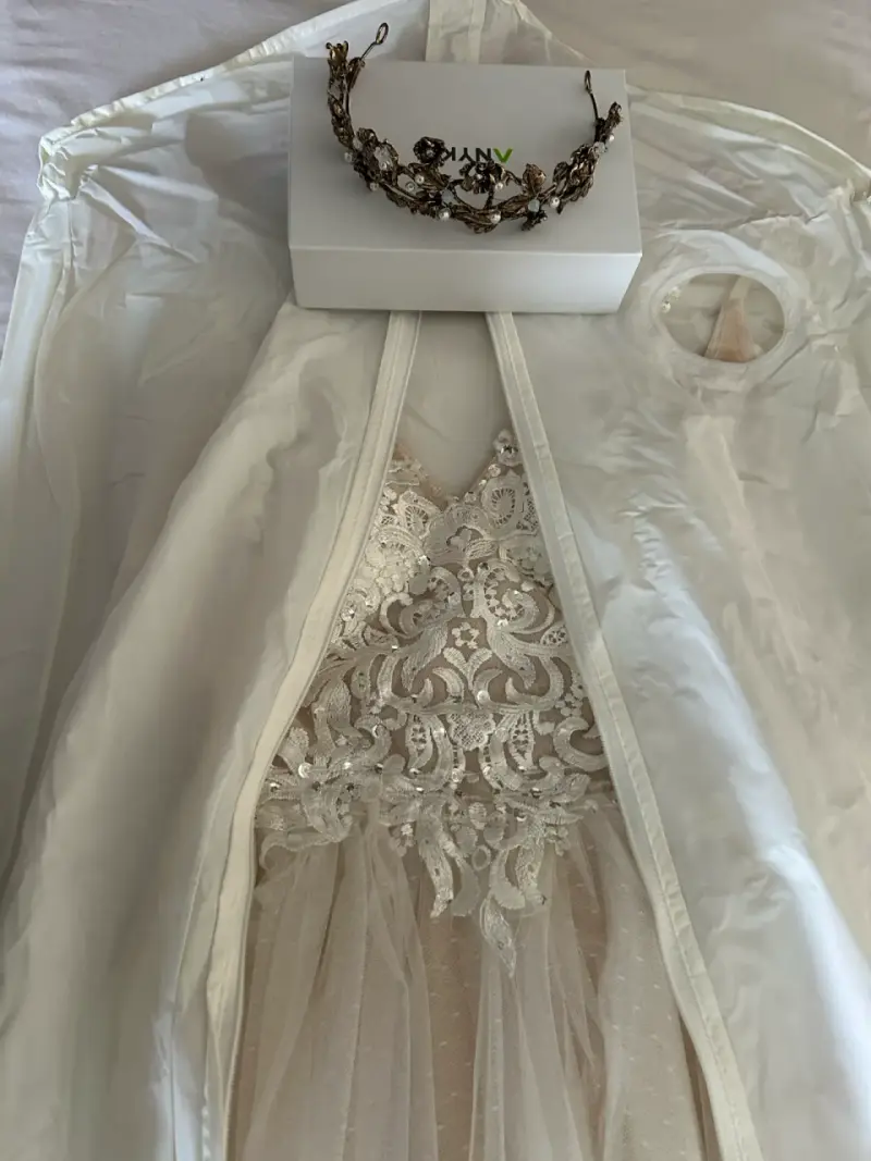 Vestido de novia elegante y sencillo, con corsett - 6
