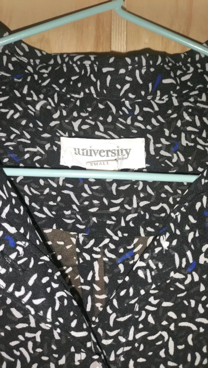 Blusa sin mangas estampada University - 2