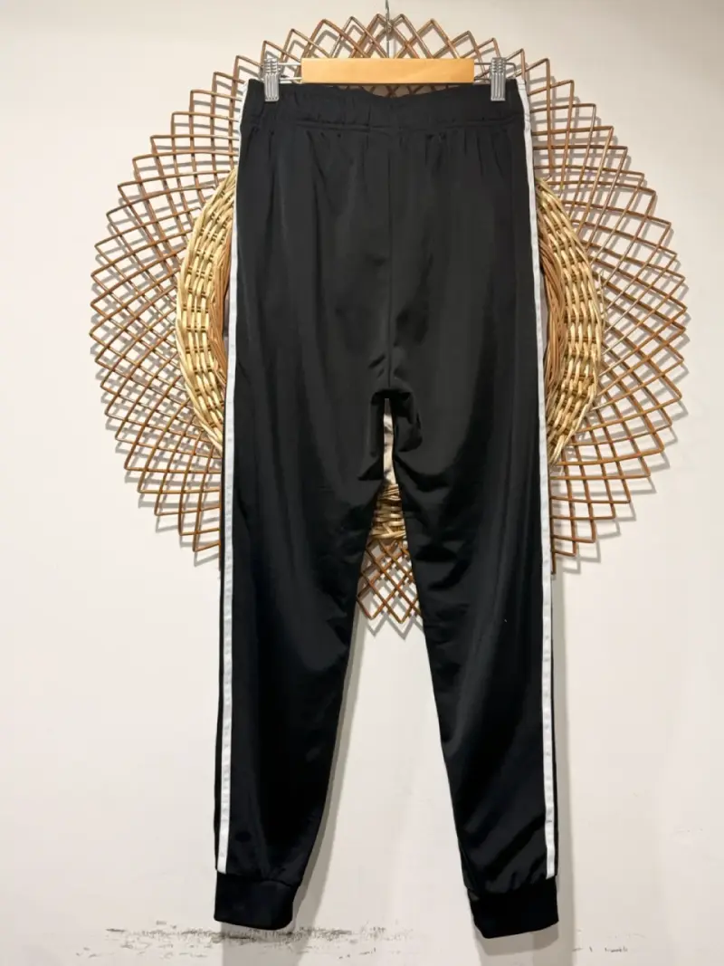 Pantalones deportivos Adidas negros con franjas - 2