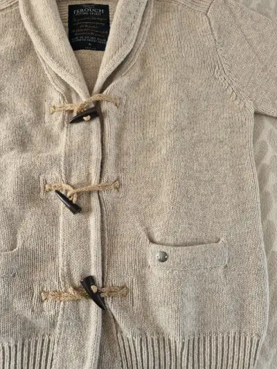 Cardigan de hombre beige con botones - miniatura 3